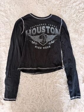 Hollister Women's Long Sleeve Graphic Baby Tee